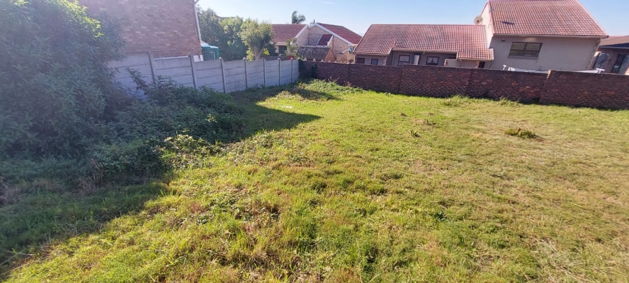  Bedroom Property for Sale in Wavecrest Eastern Cape